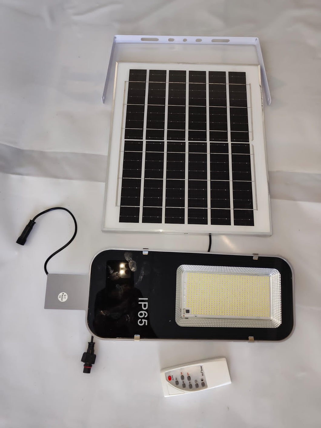 Lampara Solar Exterior 200W con Panel Dirigible