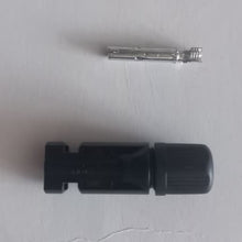 Cargar imagen en el visor de la galería, Conector MC4 Hebra – Conexión Segura para Sistemas de Energía Solar
